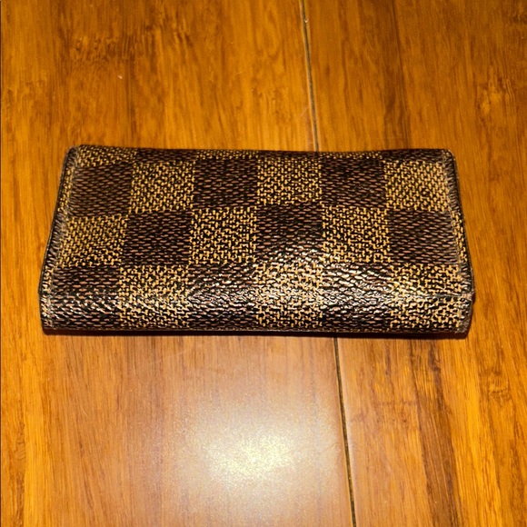 Louis Vuitton Brown and Tan Checkered Key Holder